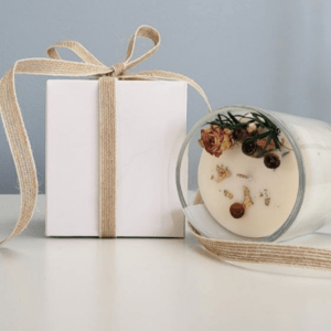 Winter's Embrace Candle – Cozy Winter Glow