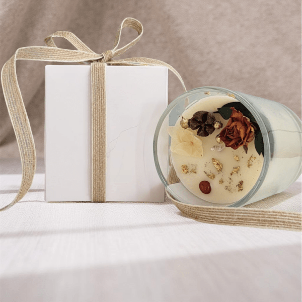 Silent Night Candle – Peaceful Winter Scent & Tranquil Glow - Image 2